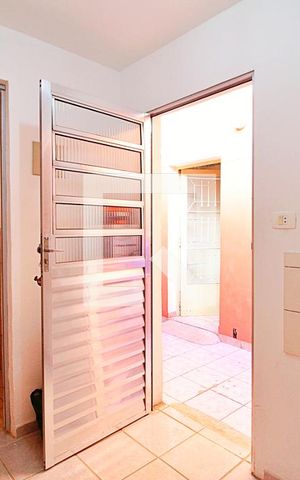 Casa de condomínio à venda com 170m², 2 quartos e 1 vagaÁrea de Serviço