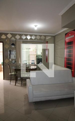 Casa para alugar com 100m², 2 quartos e 1 vagaSala