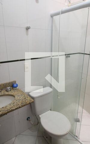 Casa para alugar com 100m², 2 quartos e 1 vagabanheiro Suite 2