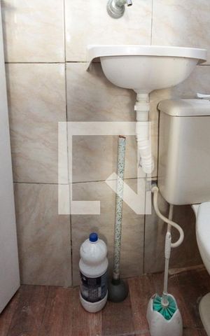 Studio para alugar com 15m², 1 quarto e sem vaga Studio para alugar com 15m², 1 quarto e sem vagaBanheiro