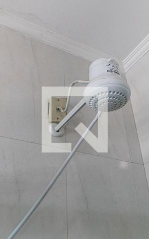 Casa à venda com 250m², 3 quartos e 3 vagas Casa à venda com 250m², 3 quartos e 3 vagasBanheiro da Suíte