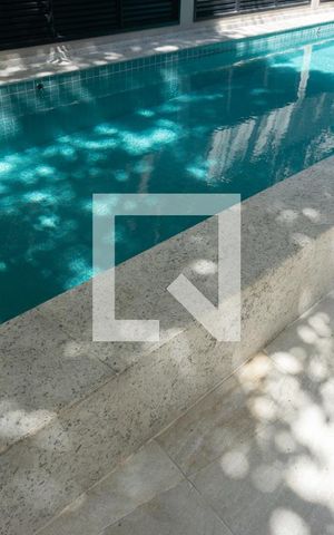 Apartamento à venda com 37m², 2 quartos e sem vagaÁrea comum - Piscina