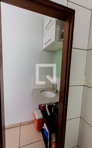 Casa à venda com 320m², 4 quartos e 4 vagas Casa à venda com 320m², 4 quartos e 4 vagasBanheiro de Serviço