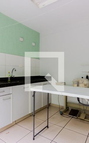 Casa à venda com 320m², 4 quartos e 4 vagas Casa à venda com 320m², 4 quartos e 4 vagasQuarto de Serviço