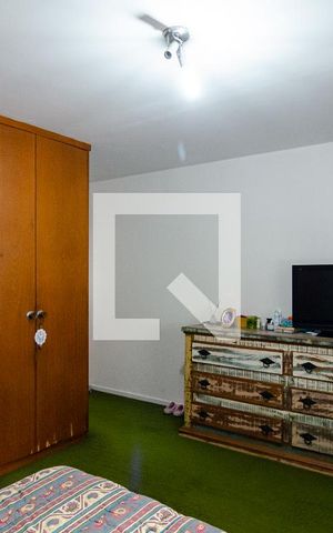 Casa à venda com 500m², 3 quartos e 2 vagas Casa à venda com 500m², 3 quartos e 2 vagasSuíte