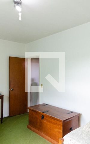 Casa à venda com 500m², 3 quartos e 2 vagas Casa à venda com 500m², 3 quartos e 2 vagasQuarto 2