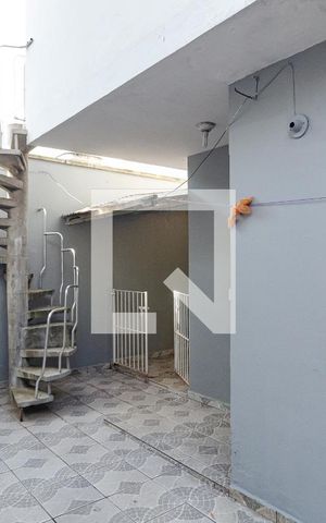 Casa à venda com 500m², 3 quartos e 2 vagas Casa à venda com 500m², 3 quartos e 2 vagasQuintal