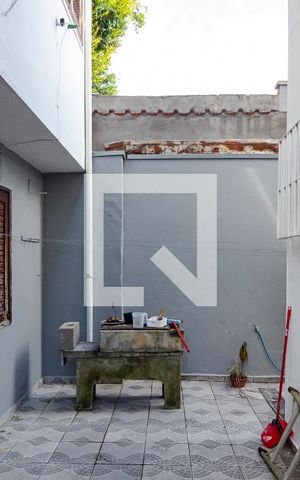 Casa à venda com 500m², 3 quartos e 2 vagas Casa à venda com 500m², 3 quartos e 2 vagasQuintal