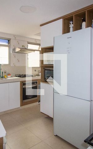 Apartamento à venda com 102m², 3 quartos e 2 vagasCozinha