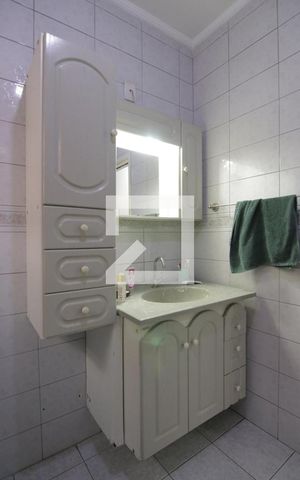 Casa à venda com 158m², 4 quartos e 2 vagasBanheiro