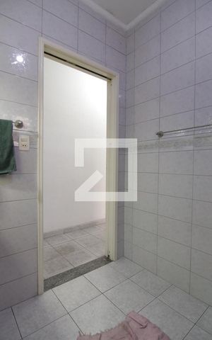 Casa à venda com 158m², 4 quartos e 2 vagasBanheiro