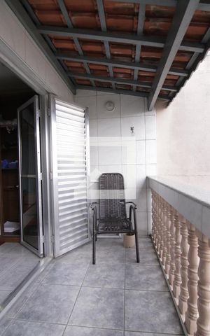 Casa à venda com 158m², 4 quartos e 2 vagasVaranda