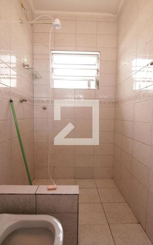 Casa à venda com 158m², 4 quartos e 2 vagasBanheiro