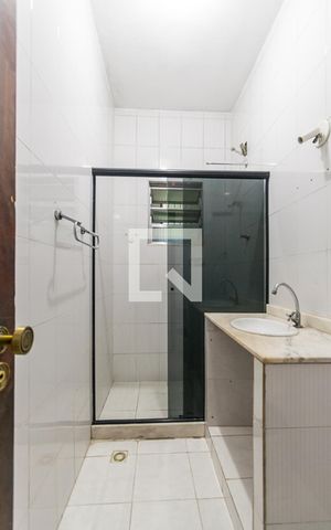 Apartamento para alugar com 111m², 3 quartos e sem vaga Apartamento para alugar com 111m², 3 quartos e sem vagaBanheiro Social
