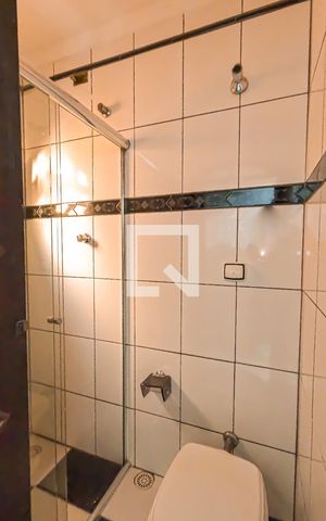 Casa à venda com 165m², 3 quartos e 2 vagasBanheiro 1