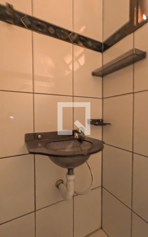 Casa à venda com 165m², 3 quartos e 2 vagasBanheiro 1