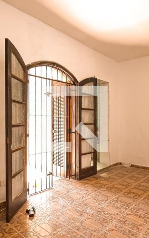 Casa à venda com 165m², 3 quartos e 2 vagasSuíte
