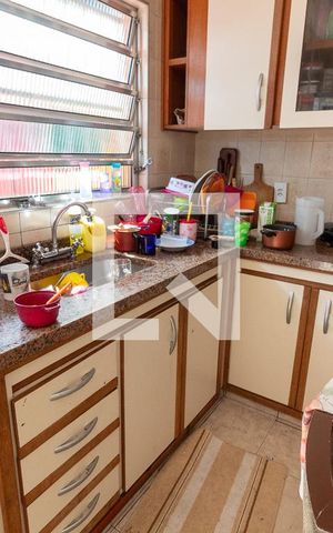 Casa à venda com 197m², 4 quartos e 3 vagasCozinha - Armários