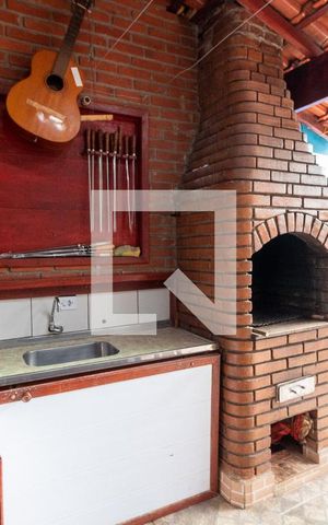 Casa à venda com 197m², 4 quartos e 3 vagasChurrasqueira