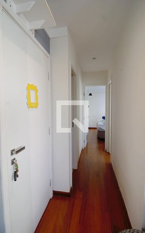 Apartamento à venda com 57m², 2 quartos e 2 vagasCorredor 