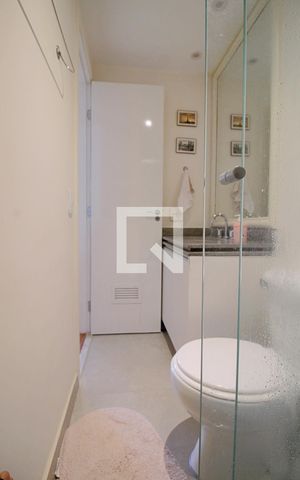 Apartamento à venda com 57m², 2 quartos e 2 vagasBanheiro 