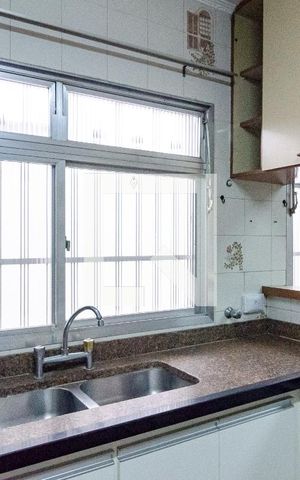 Casa à venda com 225m², 3 quartos e 4 vagas Casa à venda com 225m², 3 quartos e 4 vagasCozinha
