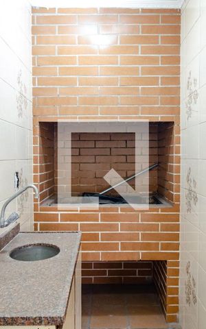 Casa à venda com 225m², 3 quartos e 4 vagas Casa à venda com 225m², 3 quartos e 4 vagasChurrasqueira