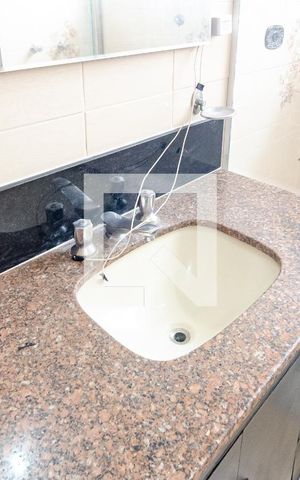 Casa à venda com 225m², 3 quartos e 4 vagas Casa à venda com 225m², 3 quartos e 4 vagasBanheiro Social