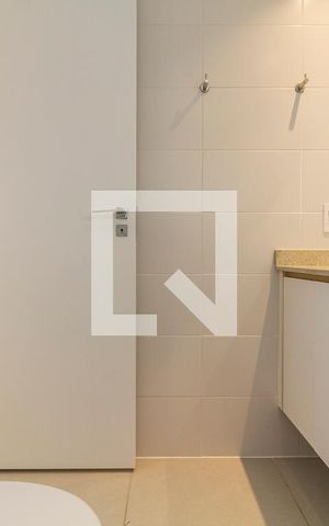 Apartamento à venda com 99m², 2 quartos e 2 vagasBanheiro da Suíte 1