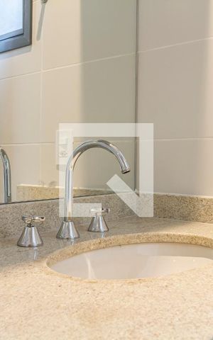 Apartamento à venda com 99m², 2 quartos e 2 vagasBanheiro da Suíte 2