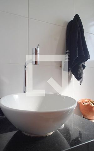 Apartamento à venda com 46m², 2 quartos e 1 vagaBanheiro