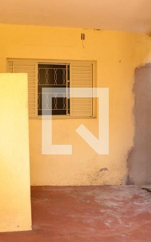 Casa à venda com 281m², 3 quartos e 3 vagas Casa à venda com 281m², 3 quartos e 3 vagasÁrea externa