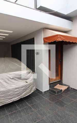 Casa à venda com 182m², 5 quartos e 3 vagasGaragem