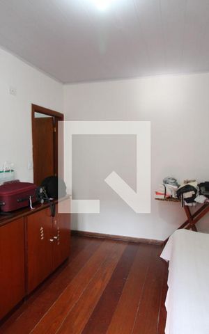 Casa à venda com 182m², 5 quartos e 3 vagasQuarto 3