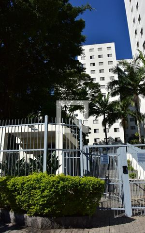 Apartamento à venda com 65m², 2 quartos e 1 vagaFachada e portaria