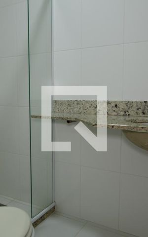 Apartamento para alugar com 83m², 3 quartos e 2 vagas Apartamento para alugar com 83m², 3 quartos e 2 vagasBanheiro