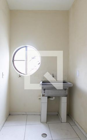 Casa de condomínio para alugar com 70m², 2 quartos e sem vaga Casa de condomínio para alugar com 70m², 2 quartos e sem vagaÁrea de Serviço