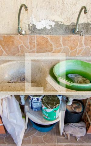Casa à venda com 284m², 2 quartos e 2 vagas Casa à venda com 284m², 2 quartos e 2 vagasÁrea de serviço 1