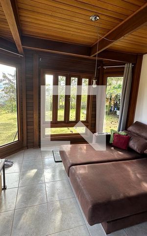 Casa de condomínio à venda com 132m², 3 quartos e 3 vagasSala