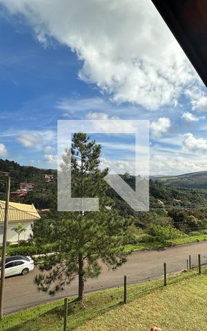 Casa de condomínio à venda com 132m², 3 quartos e 3 vagasVista