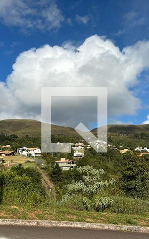 Casa de condomínio à venda com 132m², 3 quartos e 3 vagasVista