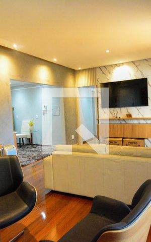 Apartamento à venda com 143m², 4 quartos e 1 vaga Apartamento à venda com 143m², 4 quartos e 1 vagaSala