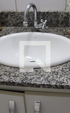Casa à venda com 300m², 4 quartos e 2 vagasBanheiro