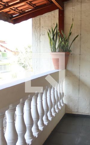 Casa à venda com 300m², 4 quartos e 2 vagasSuíte