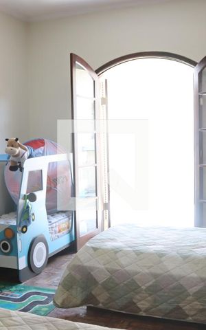 Casa à venda com 300m², 4 quartos e 2 vagasQuarto 1