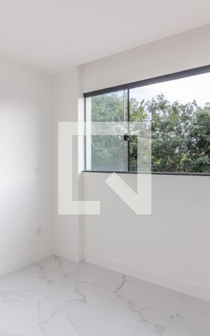 Casa de condomínio à venda com 467m², 4 quartos e 3 vagas Casa de condomínio à venda com 467m², 4 quartos e 3 vagasSuíte 3
