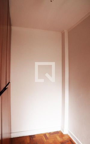Apartamento para alugar com 82m², 2 quartos e sem vaga Apartamento para alugar com 82m², 2 quartos e sem vagaQuarto de Serviço