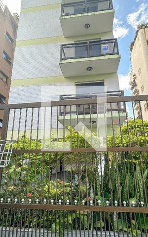 Apartamento para alugar com 102m², 3 quartos e 1 vaga Apartamento para alugar com 102m², 3 quartos e 1 vagaFachada