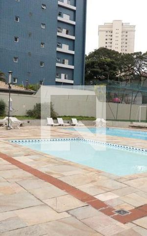 Apartamento à venda com 95m², 3 quartos e 2 vagas Apartamento à venda com 95m², 3 quartos e 2 vagasÁrea comum - Piscina
