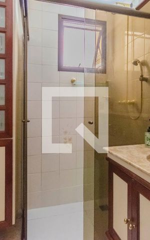 Apartamento à venda com 95m², 3 quartos e 2 vagas Apartamento à venda com 95m², 3 quartos e 2 vagasBanheiro Social